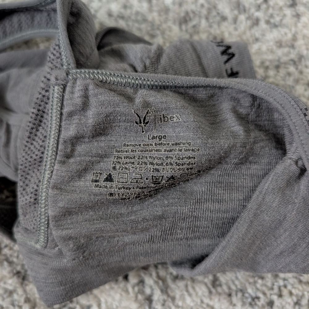 Ibex Wool Blend Criss Cross Sports Bra - Picture 5 of 5